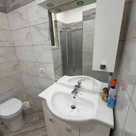 Metro Piscinola Appartement Napels